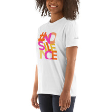 Afbeelding in Gallery-weergave laden, Eveline Cannoot - Unisex T-shirt met korte mouw