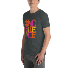 Afbeelding in Gallery-weergave laden, Noa Neal - Unisex T-shirt met korte mouw