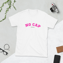 Afbeelding in Gallery-weergave laden, NO CAP by Kythana by Kythana - Unisex T-shirt met korte mouw volwassenen