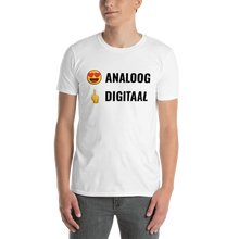 Afbeelding in Gallery-weergave laden, Weg met digitale teller - Unisex T-shirt met korte mouw