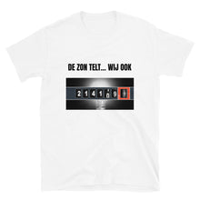 Afbeelding in Gallery-weergave laden, De zon telt... wij ook - Unisex T-shirt met korte mouw