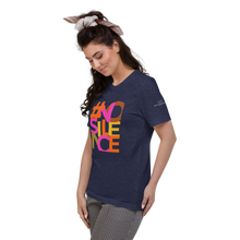 Afbeelding in Gallery-weergave laden, Jessy Mackenzie - Unisex T-shirt van biologisch katoen