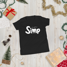 Afbeelding in Gallery-weergave laden, I'm not a... SIMP by Kythana - T-shirt met korte mouwen voor jongeren
