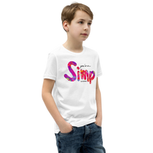Afbeelding in Gallery-weergave laden, You're a... SIMP by Kythana - T-shirt met korte mouwen voor jongeren