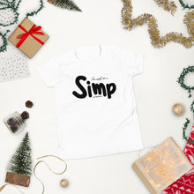 Afbeelding in Gallery-weergave laden, I'm not a... SIMP by Kythana - T-shirt met korte mouwen voor jongeren